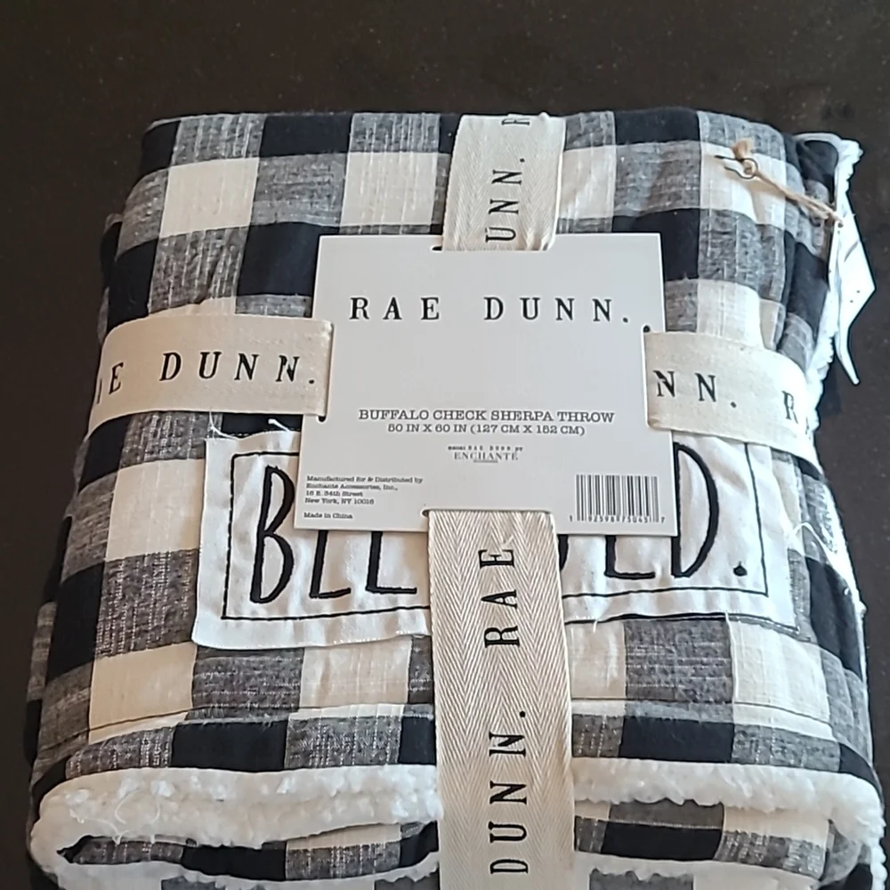 Rae Dunn Throw Blanketnull